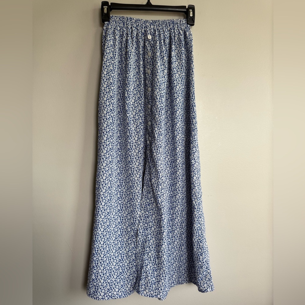 In April 1986 Blue/White Floral Maxi Skirt Size TU, One Size EUC